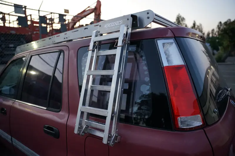 Aerogenics Full Size Ladder - 1997-01 Honda Crv 1