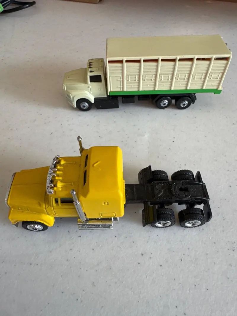 Trucks For Your Ho Layout- (Used) 1